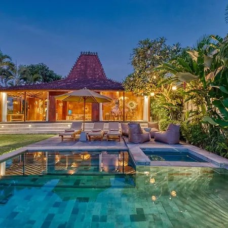Villa Kayu 3Br With Stunning Rice Field Views By Santi Management