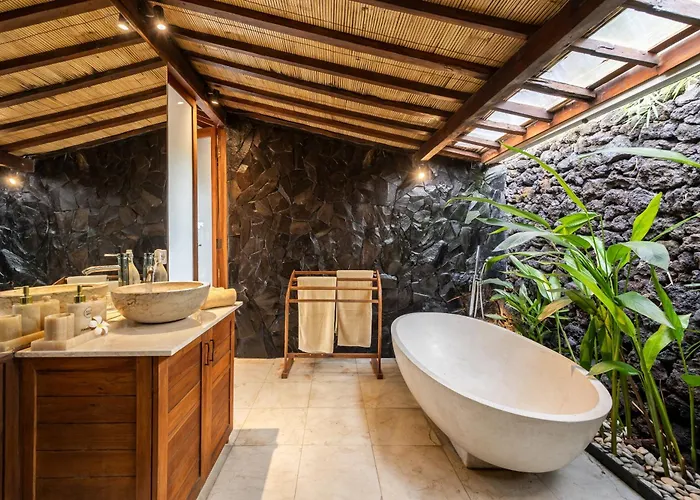 Villa Kayu 3Br By Santi Management Villa Canggu (Bali)